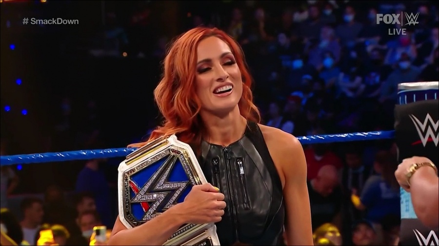WWE_Friday_Night_SmackDown_2021_09_03_720p_HDTV_x264-NWCHD_mp4_001587854.jpg