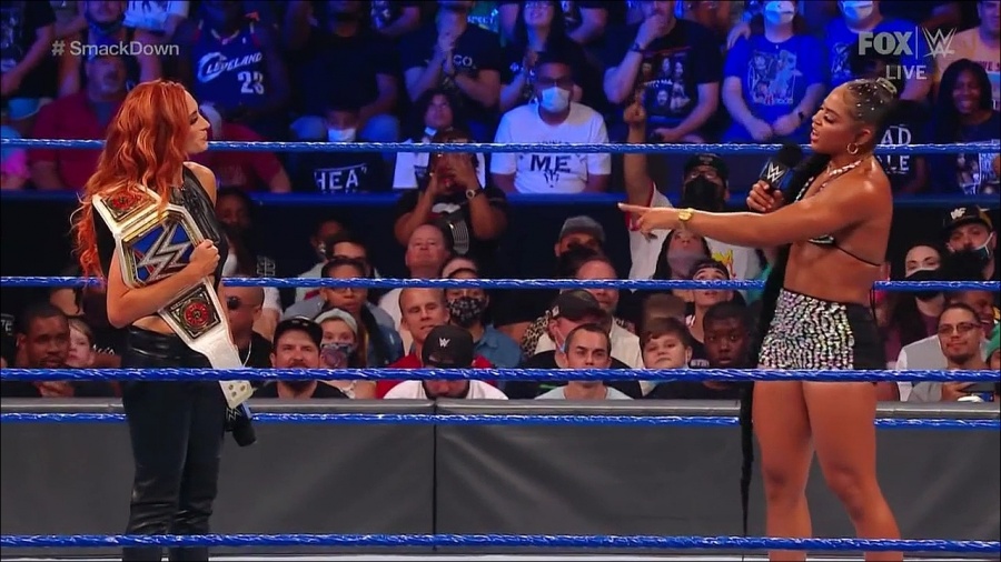 WWE_Friday_Night_SmackDown_2021_09_03_720p_HDTV_x264-NWCHD_mp4_001600099.jpg