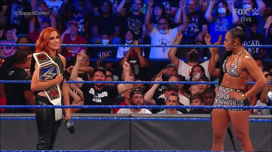 WWE_Friday_Night_SmackDown_2021_09_03_720p_HDTV_x264-NWCHD_mp4_001640706.jpg