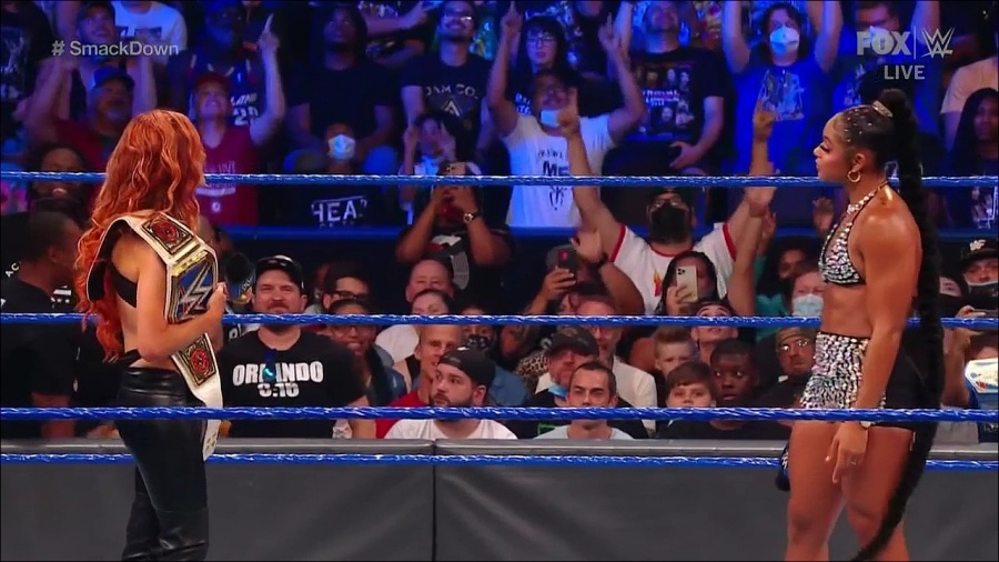 WWE_Friday_Night_SmackDown_2021_09_03_720p_HDTV_x264-NWCHD_mp4_001648247.jpg