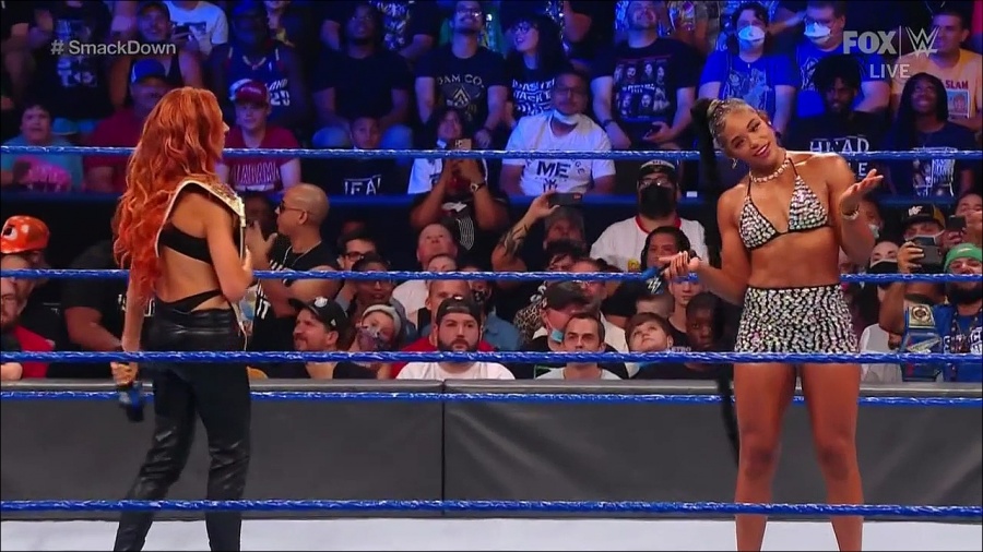 WWE_Friday_Night_SmackDown_2021_09_03_720p_HDTV_x264-NWCHD_mp4_001662762.jpg