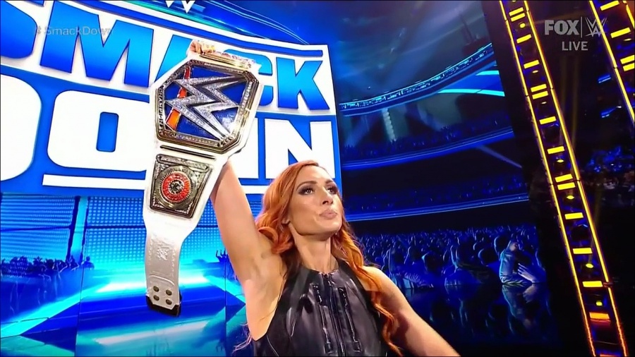 WWE_Friday_Night_SmackDown_2021_09_03_720p_HDTV_x264-NWCHD_mp4_001692725.jpg