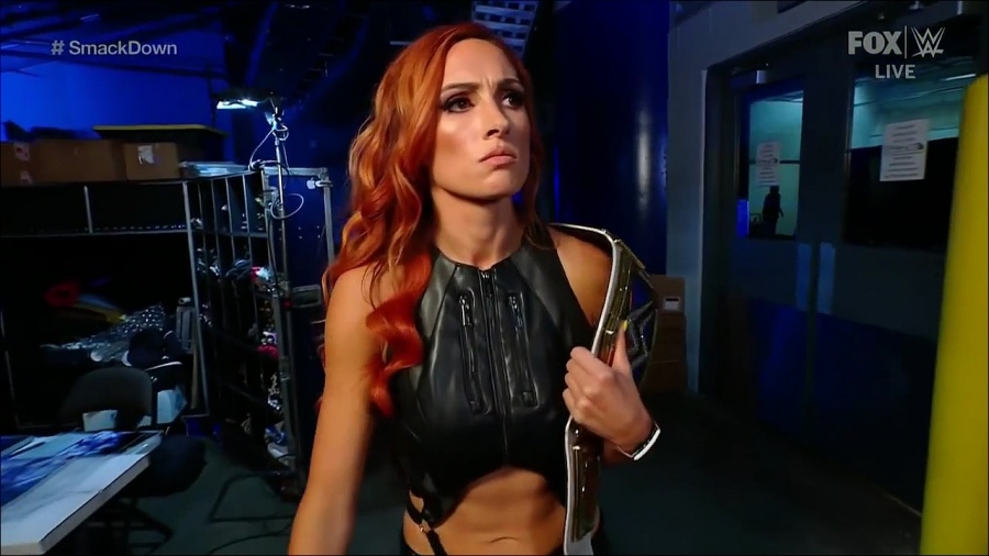 WWE_Friday_Night_SmackDown_2021_09_03_720p_HDTV_x264-NWCHD_mp4_002007607.jpg