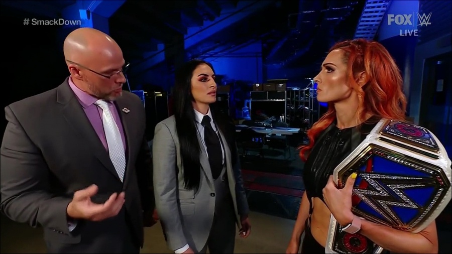 WWE_Friday_Night_SmackDown_2021_09_03_720p_HDTV_x264-NWCHD_mp4_002023956.jpg
