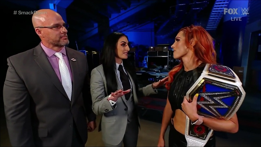 WWE_Friday_Night_SmackDown_2021_09_03_720p_HDTV_x264-NWCHD_mp4_002027226.jpg