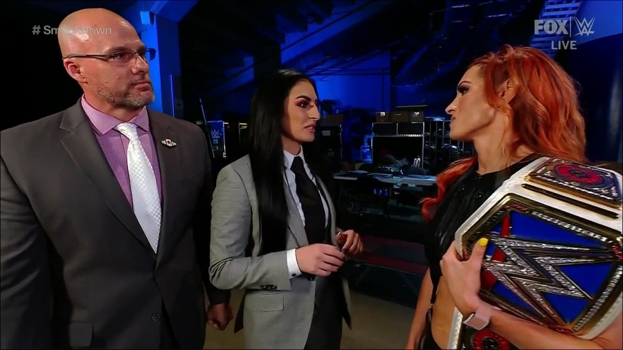 WWE_Friday_Night_SmackDown_2021_09_03_720p_HDTV_x264-NWCHD_mp4_002028628.jpg
