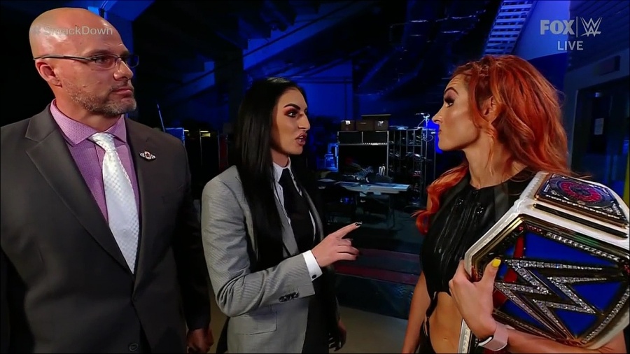 WWE_Friday_Night_SmackDown_2021_09_03_720p_HDTV_x264-NWCHD_mp4_002032598.jpg