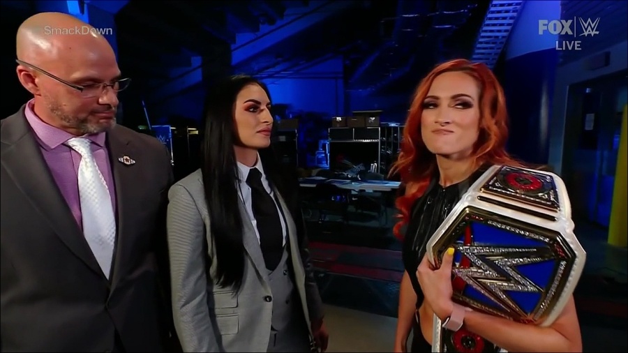 WWE_Friday_Night_SmackDown_2021_09_03_720p_HDTV_x264-NWCHD_mp4_002036769.jpg