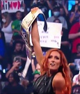 WWE_Friday_Night_SmackDown_2021_09_03_720p_HDTV_x264-NWCHD_mp4_001029295.jpg