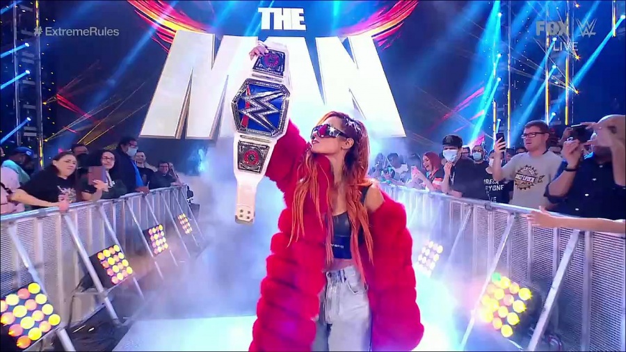 WWE_SmackDown_2021_09_10_720p_WEB_h264-HEEL_mp4_001984766.jpg
