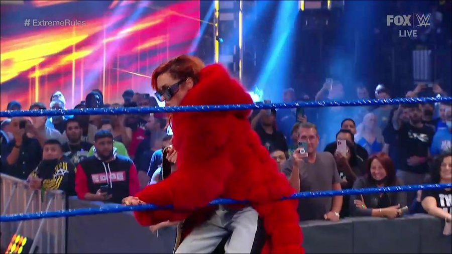 WWE_SmackDown_2021_09_10_720p_WEB_h264-HEEL_mp4_001998529.jpg