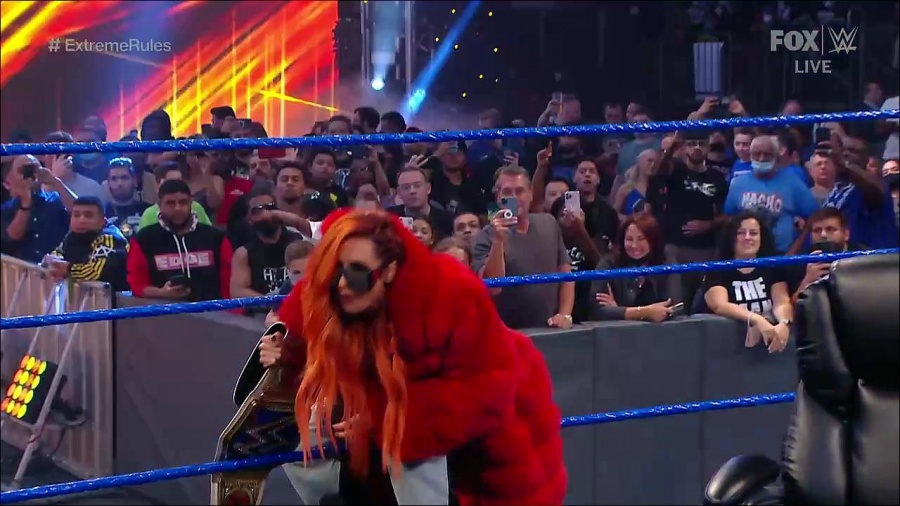 WWE_SmackDown_2021_09_10_720p_WEB_h264-HEEL_mp4_001999781.jpg