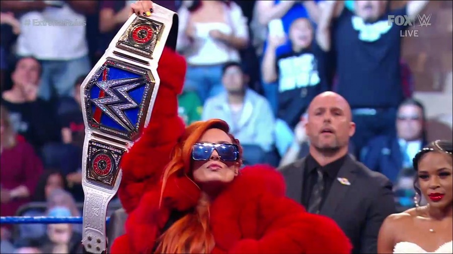 WWE_SmackDown_2021_09_10_720p_WEB_h264-HEEL_mp4_002007288.jpg