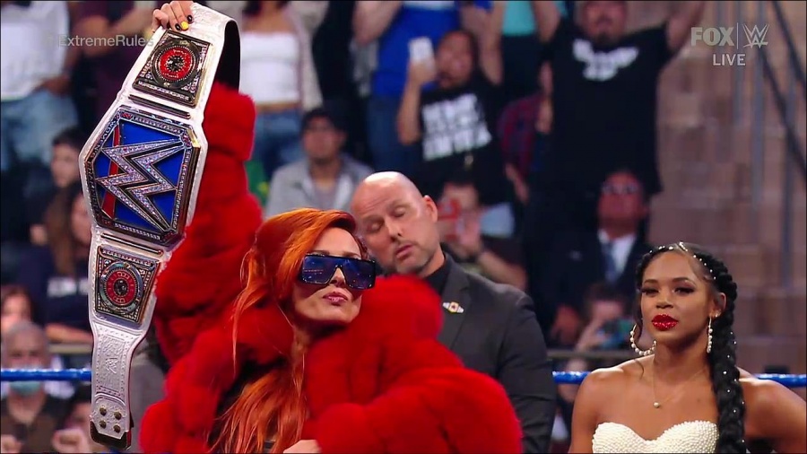 WWE_SmackDown_2021_09_10_720p_WEB_h264-HEEL_mp4_002009791.jpg