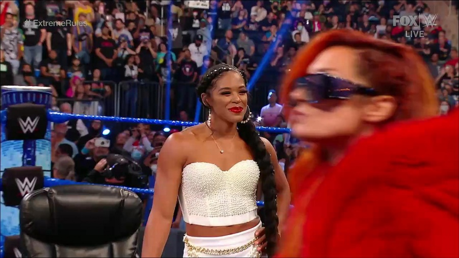 WWE_SmackDown_2021_09_10_720p_WEB_h264-HEEL_mp4_002012293.jpg