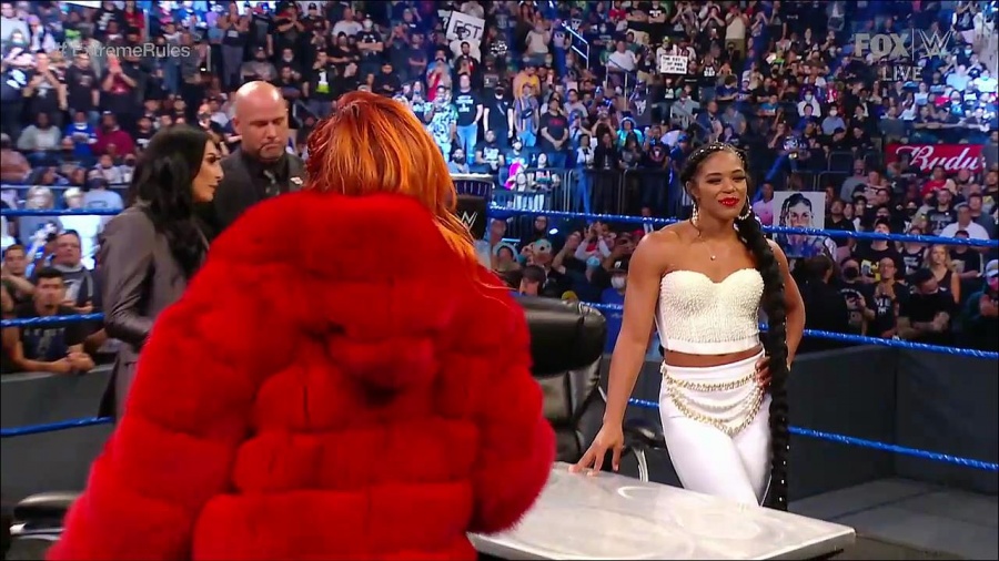 WWE_SmackDown_2021_09_10_720p_WEB_h264-HEEL_mp4_002013544.jpg