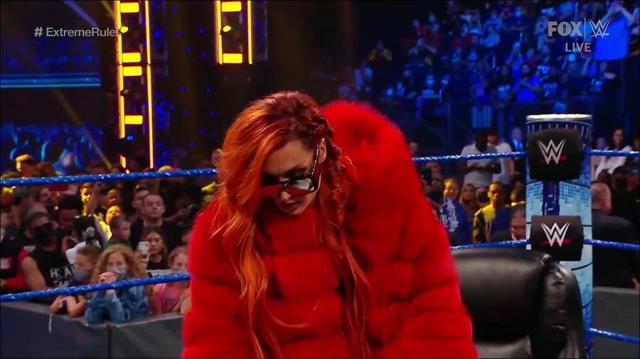 WWE_SmackDown_2021_09_10_720p_WEB_h264-HEEL_mp4_002022303.jpg