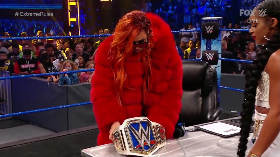 WWE_SmackDown_2021_09_10_720p_WEB_h264-HEEL_mp4_002023554.jpg