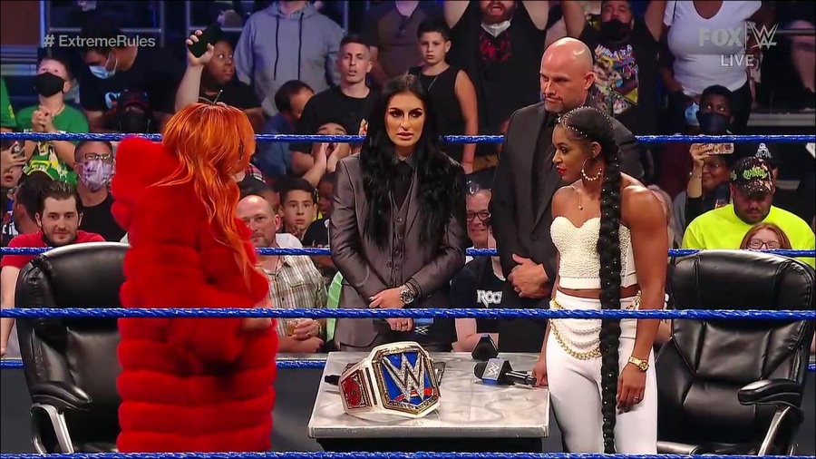 WWE_SmackDown_2021_09_10_720p_WEB_h264-HEEL_mp4_002027308.jpg
