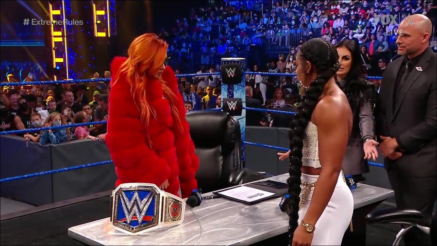 WWE_SmackDown_2021_09_10_720p_WEB_h264-HEEL_mp4_002031062.jpg