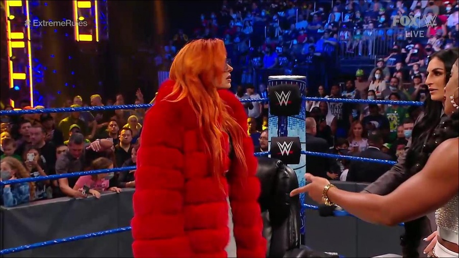 WWE_SmackDown_2021_09_10_720p_WEB_h264-HEEL_mp4_002033564.jpg