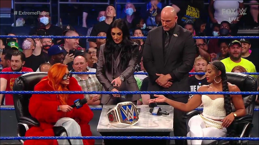 WWE_SmackDown_2021_09_10_720p_WEB_h264-HEEL_mp4_002046077.jpg