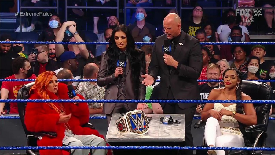 WWE_SmackDown_2021_09_10_720p_WEB_h264-HEEL_mp4_002129911.jpg