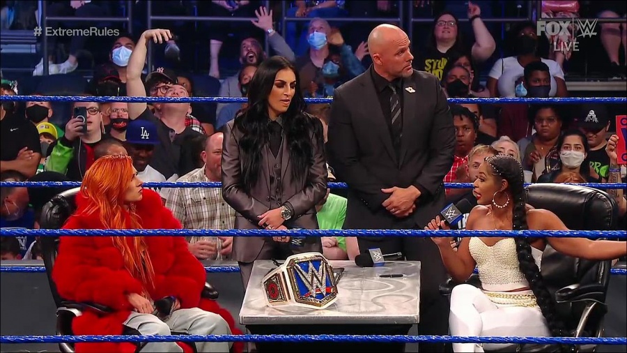 WWE_SmackDown_2021_09_10_720p_WEB_h264-HEEL_mp4_002146177.jpg