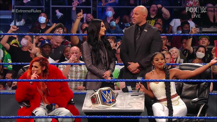 WWE_SmackDown_2021_09_10_720p_WEB_h264-HEEL_mp4_002152433.jpg