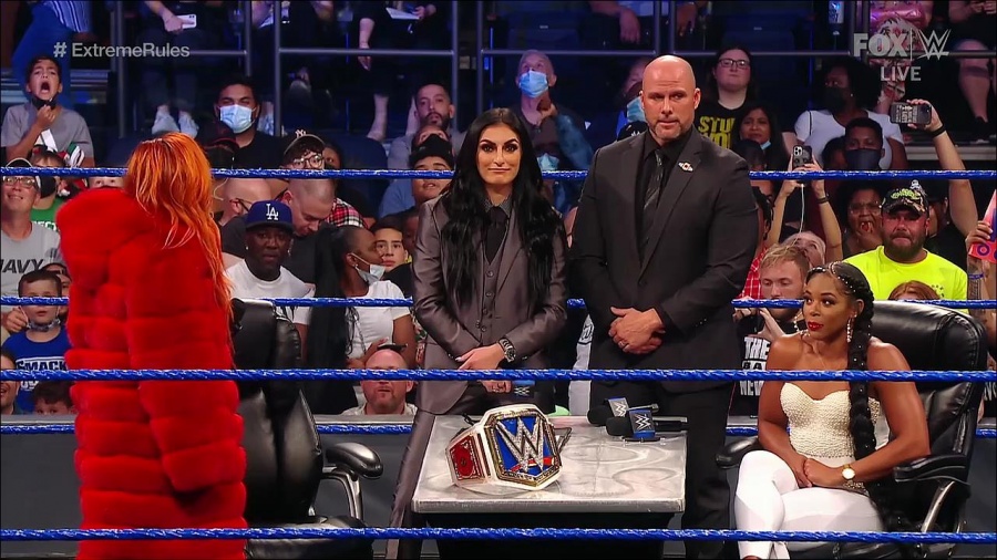 WWE_SmackDown_2021_09_10_720p_WEB_h264-HEEL_mp4_002193724.jpg