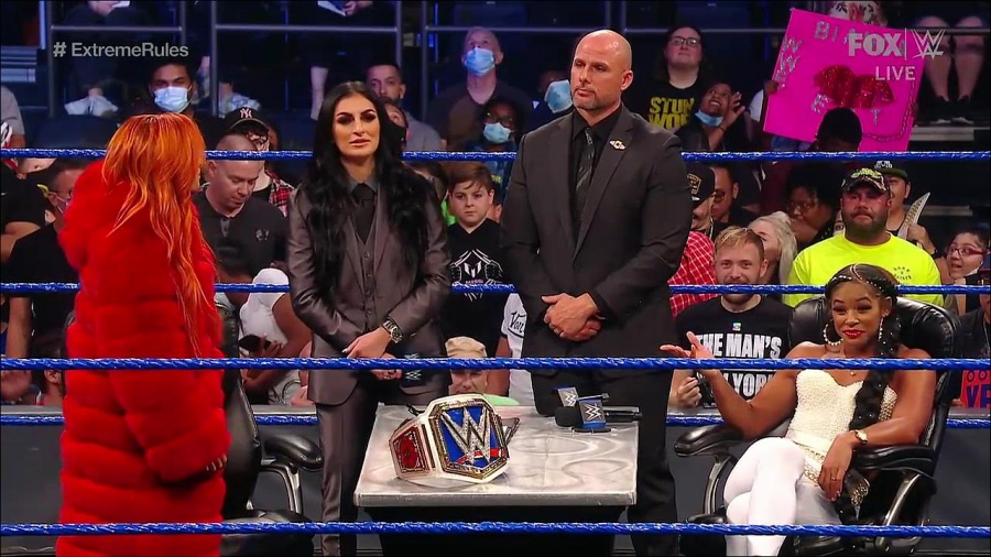 WWE_SmackDown_2021_09_10_720p_WEB_h264-HEEL_mp4_002213744.jpg
