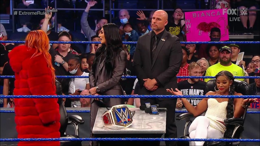 WWE_SmackDown_2021_09_10_720p_WEB_h264-HEEL_mp4_002217498.jpg