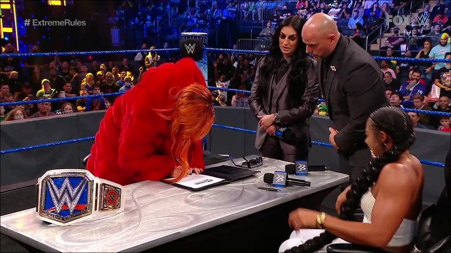 WWE_SmackDown_2021_09_10_720p_WEB_h264-HEEL_mp4_002247528.jpg