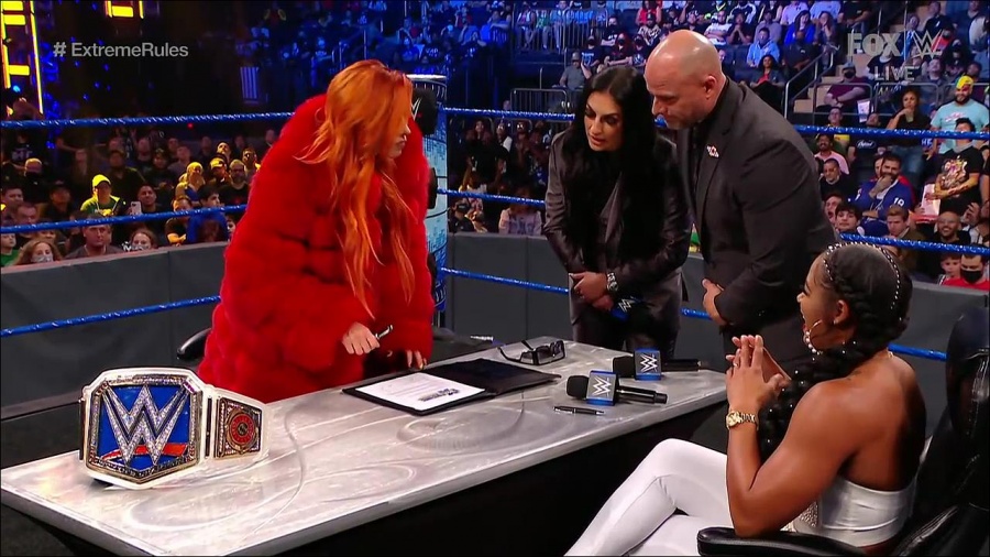 WWE_SmackDown_2021_09_10_720p_WEB_h264-HEEL_mp4_002248779.jpg