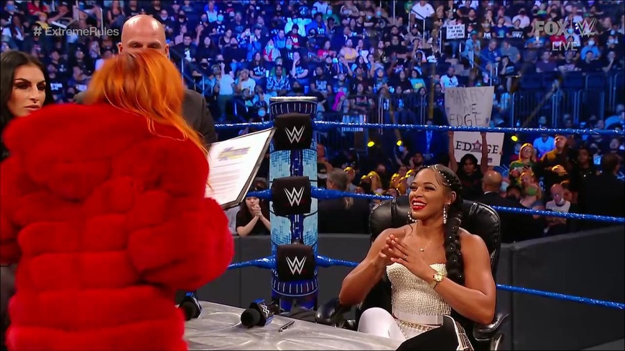 WWE_SmackDown_2021_09_10_720p_WEB_h264-HEEL_mp4_002251282.jpg