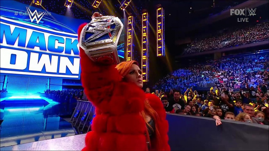 WWE_SmackDown_2021_09_10_720p_WEB_h264-HEEL_mp4_002266297.jpg