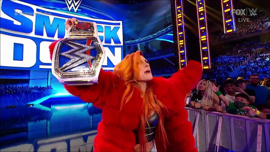 WWE_SmackDown_2021_09_10_720p_WEB_h264-HEEL_mp4_002283814.jpg