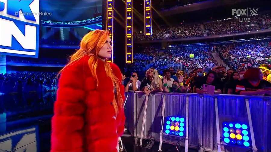 WWE_SmackDown_2021_09_10_720p_WEB_h264-HEEL_mp4_002291322.jpg