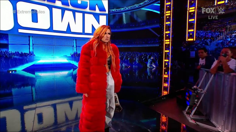 WWE_SmackDown_2021_09_10_720p_WEB_h264-HEEL_mp4_002296327.jpg