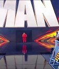 WWE_SmackDown_2021_09_10_720p_WEB_h264-HEEL_mp4_001958489.jpg