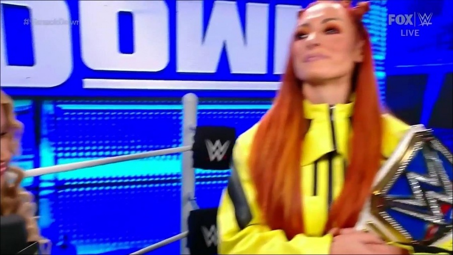 WWE_Friday_Night_SmackDown_2021_09_17_720p_HDTV_x264-NWCHD_mp4_003308385.jpg