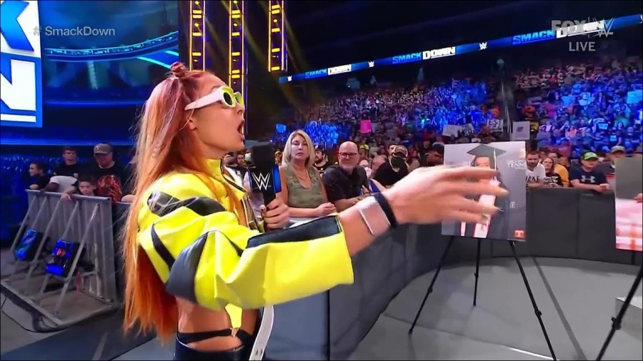 WWE_Friday_Night_SmackDown_2021_09_17_720p_HDTV_x264-NWCHD_mp4_004844497.jpg