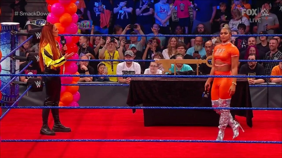 WWE_Friday_Night_SmackDown_2021_09_17_720p_HDTV_x264-NWCHD_mp4_004893346.jpg