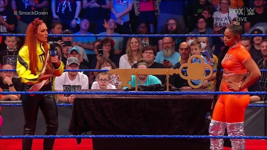 WWE_Friday_Night_SmackDown_2021_09_17_720p_HDTV_x264-NWCHD_mp4_004924577.jpg