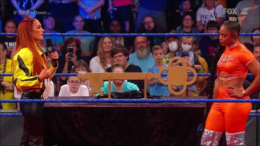 WWE_Friday_Night_SmackDown_2021_09_17_720p_HDTV_x264-NWCHD_mp4_004942995.jpg