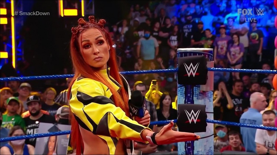 WWE_Friday_Night_SmackDown_2021_09_17_720p_HDTV_x264-NWCHD_mp4_004954207.jpg