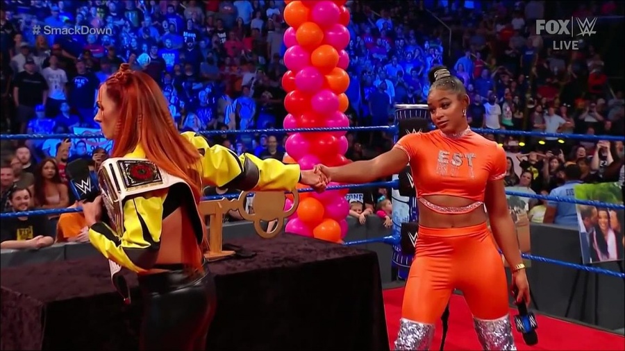 WWE_Friday_Night_SmackDown_2021_09_17_720p_HDTV_x264-NWCHD_mp4_004962215.jpg