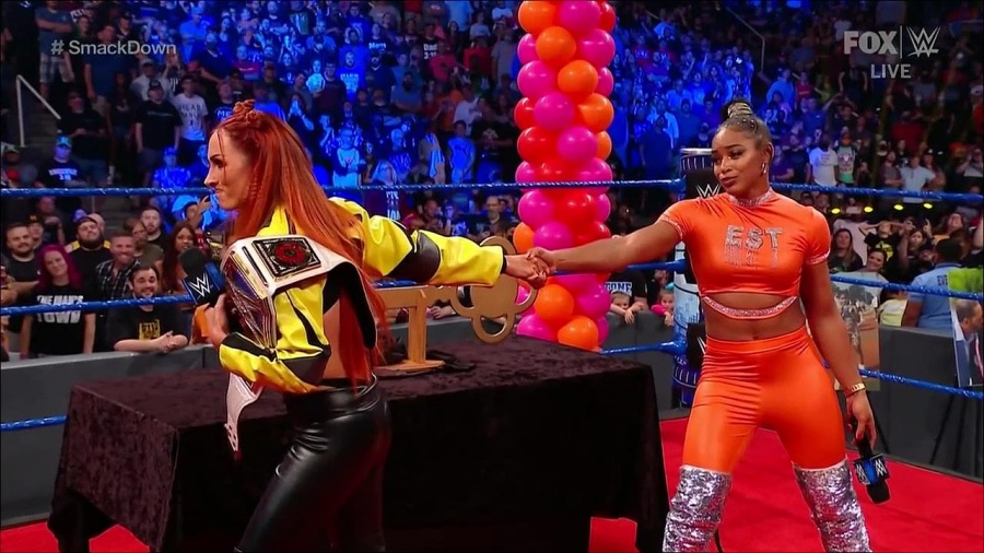 WWE_Friday_Night_SmackDown_2021_09_17_720p_HDTV_x264-NWCHD_mp4_004967019.jpg