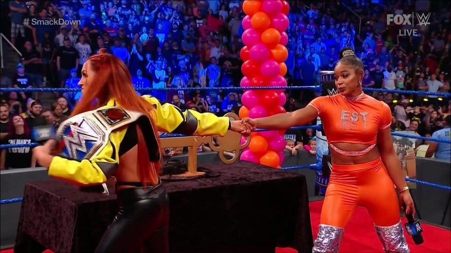WWE_Friday_Night_SmackDown_2021_09_17_720p_HDTV_x264-NWCHD_mp4_004969422.jpg