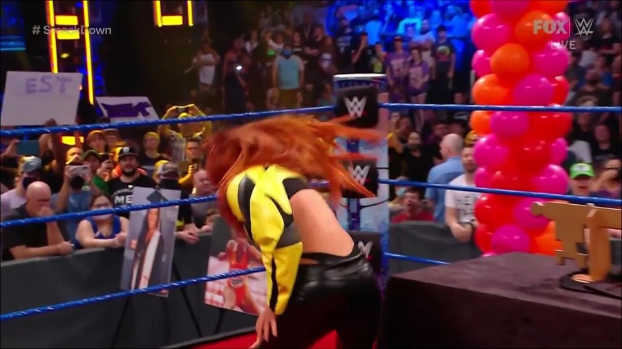 WWE_Friday_Night_SmackDown_2021_09_17_720p_HDTV_x264-NWCHD_mp4_004982235.jpg